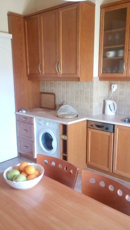 Baronessa'S Apartments Гайос Екстериор снимка