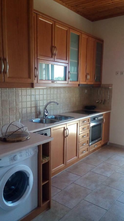 Baronessa'S Apartments Гайос Екстериор снимка
